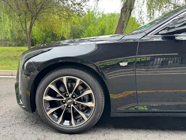 Cadillac CT5 — Фото автомобиля 5