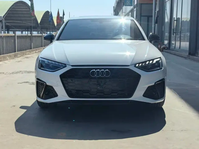 Audi A4L — Фото автомобиля 2