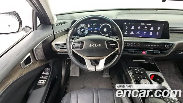 Kia K8 — Фото автомобиля 13