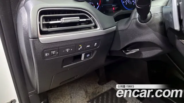 Hyundai Palisade Palisade Дизель 2.2 2WD — Фото автомобиля 15