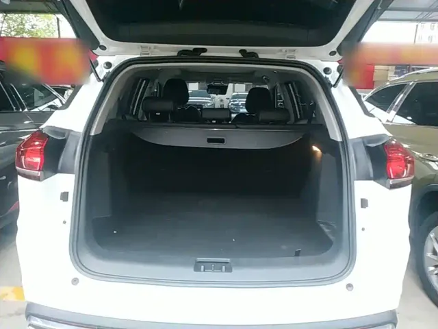 Geely Boyue — Фото автомобиля 18