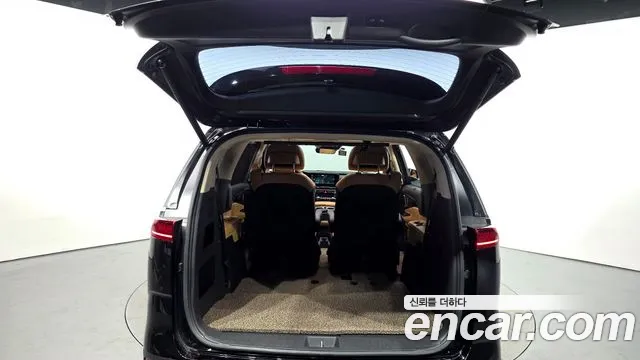 Kia Canival Carnival 4 поколение Бензин 7 мест Signature — Фото автомобиля 16