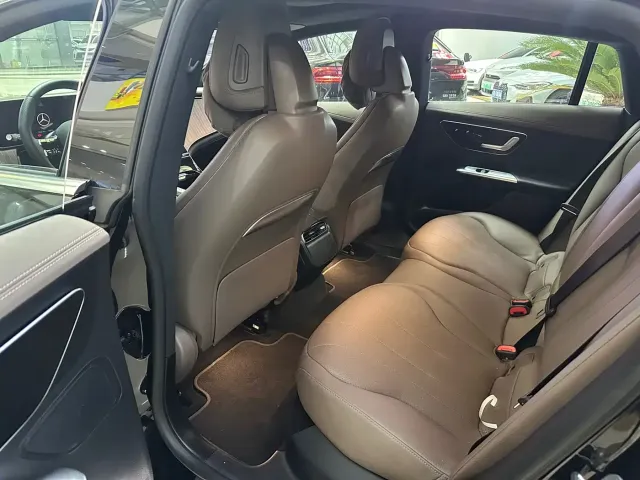 Mercedes-Benz Mercedes-Benz EQE 2025 500 4MATIC Pioneer — Фото автомобиля 5