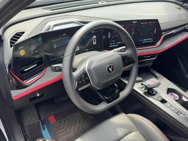 Changan Changan X5 PLUS 2024 1.5T DCT Pioneer Model — Фото автомобиля 3