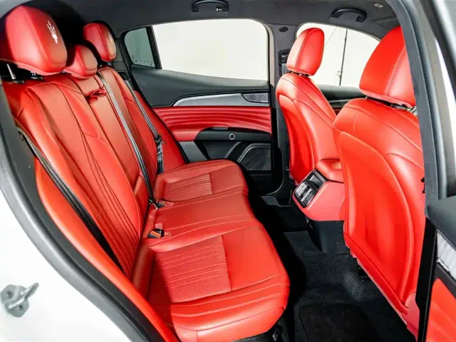 Maserati Grecale — Фото автомобиля 20