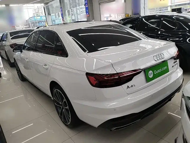 Audi A4L — Фото автомобиля 4