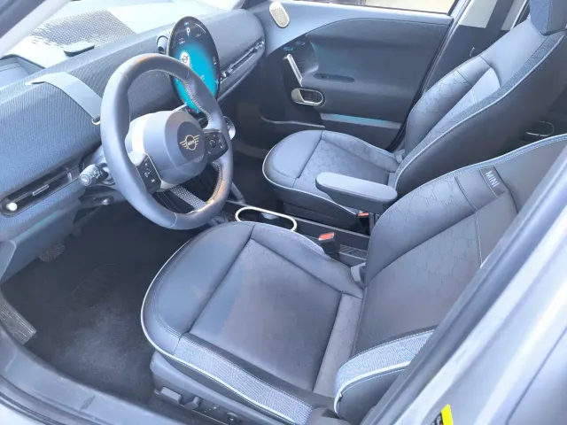 MINI Electric MINI ACEMAN — Фото автомобиля 8
