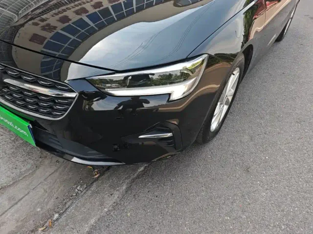 Buick Regal — Фото автомобиля 23