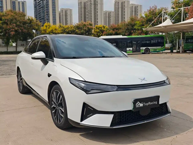Xpeng P5 — Фото автомобиля 3