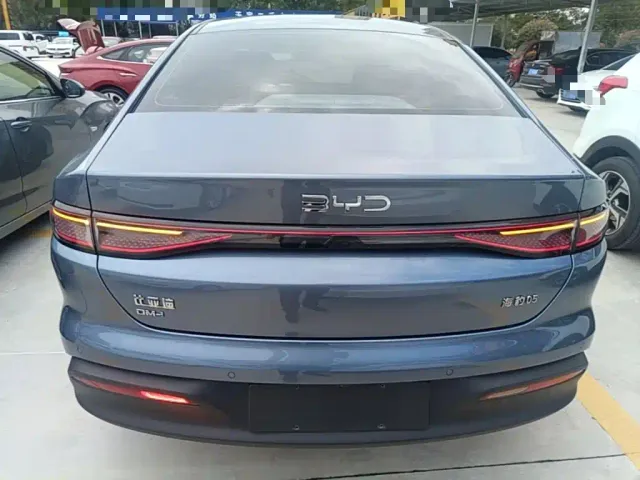 BYD Seal 05 DM-i — Фото автомобиля 5