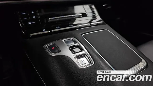 Hyundai Grandeur New — Фото автомобиля 12