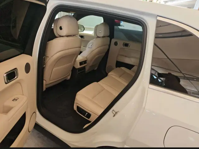 Li Auto L7 — Фото автомобиля 6
