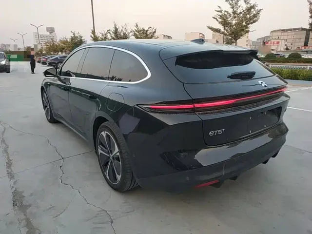 Nio ET5 Touring — Фото автомобиля 4