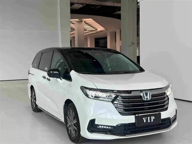 Honda Odyssey — Фото автомобиля 3