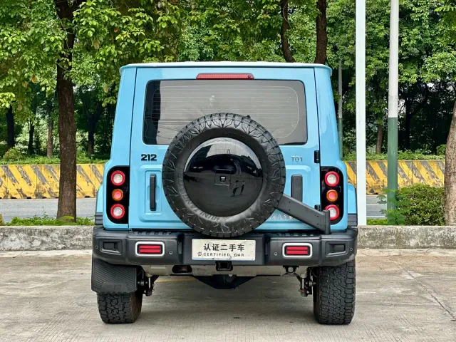212 212 T01 2025 2.0T Changfeng — Фото автомобиля 3