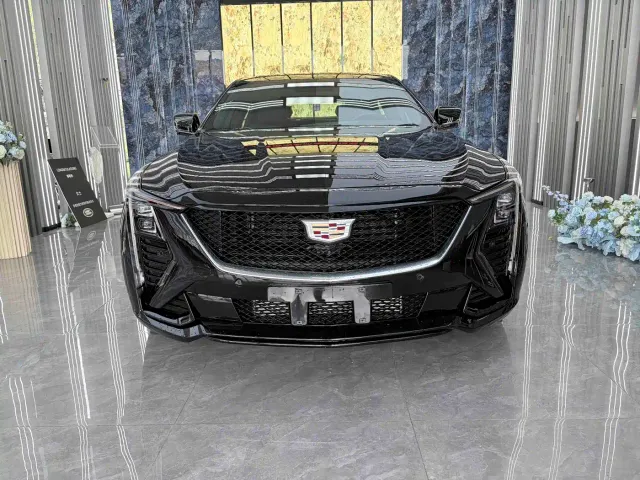 Cadillac CT5 — Фото автомобиля 2