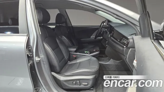 Kia Niro Niro Plus Air — Фото автомобиля 11