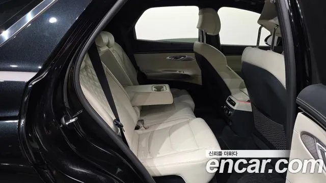 Genesis GV70 Electrified GV70 — Фото автомобиля 18