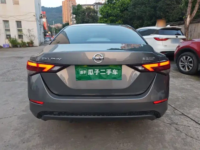 Nissan Sylphy — Фото автомобиля 5