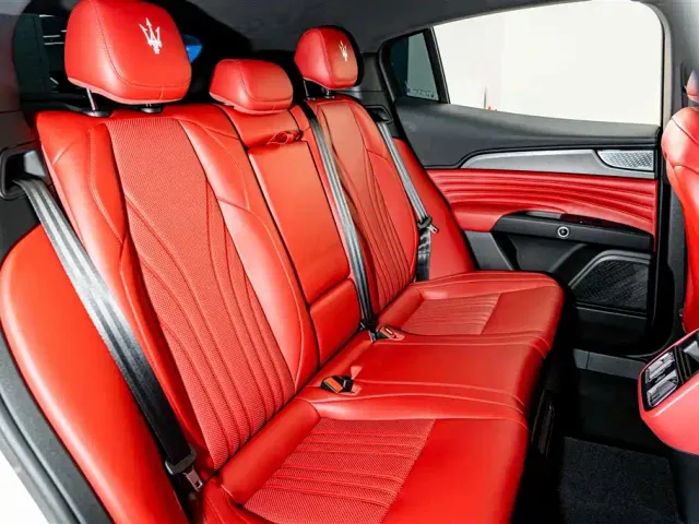 Maserati Grecale — Фото автомобиля 22