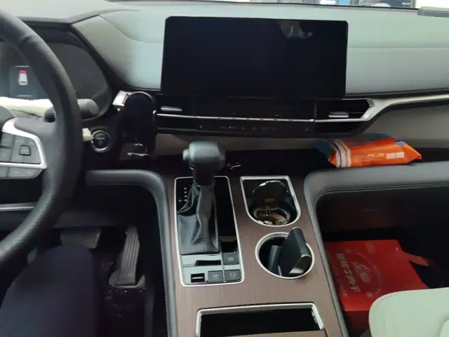 Toyota Granvia — Фото автомобиля 13
