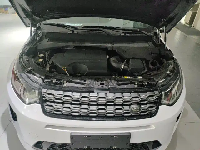 Land Rover Discovery Sport — Фото автомобиля 9