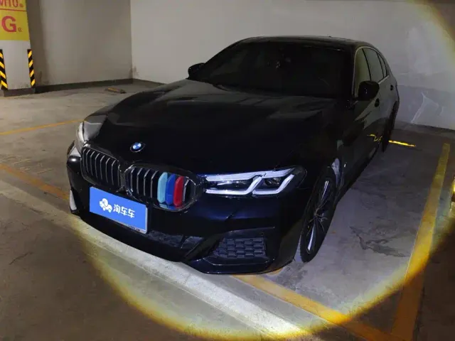 Фотография автомобиля — BMW 5 Series
