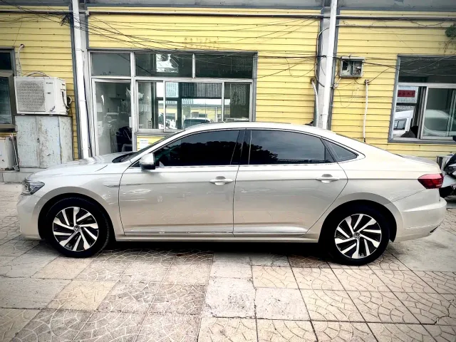 Volkswagen Passat — Фото автомобиля 8