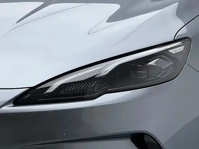 BYD Seal 05 DM-i — Фото автомобиля 17