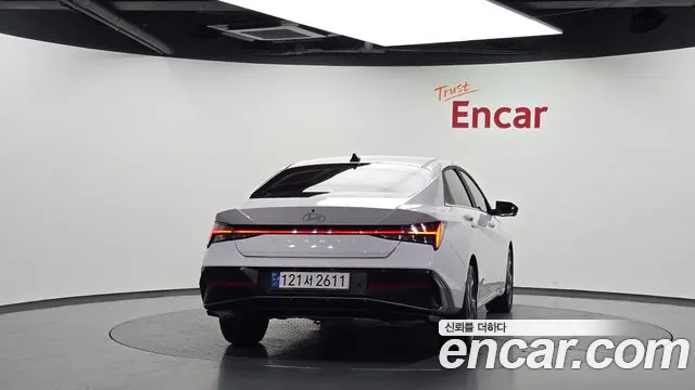 Hyundai Avante CN7 — Фото автомобиля 4