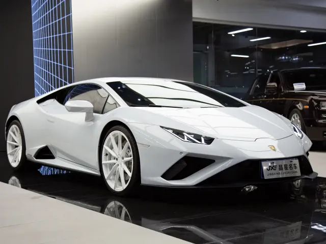 Lamborghini Huracan — Фото автомобиля 3