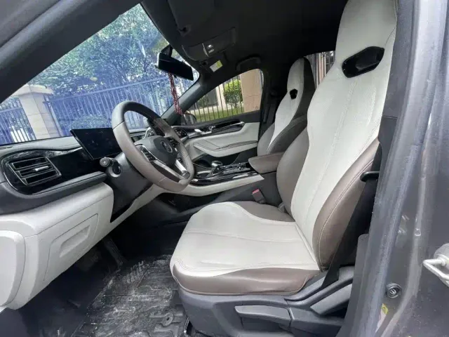 BYD Qin PLUS — Фото автомобиля 21