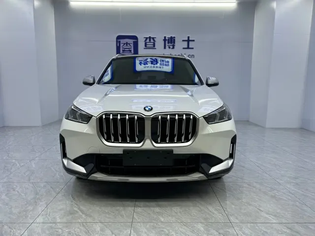 BMW X1 — Фото автомобиля 2