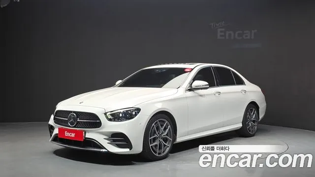 Фотография автомобиля — Mercedes-Benz E-Class