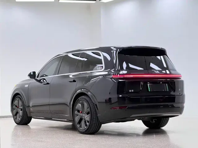 Li Auto L9 — Фото автомобиля 8