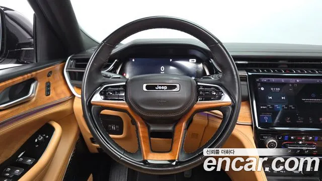 Jeep Cherokee Grand Cherokee(WL) L 3.6 Summit Reserve — Фото автомобиля 12