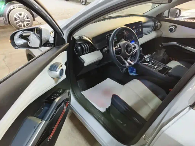 BYD Yuan PLUS — Фото автомобиля 15