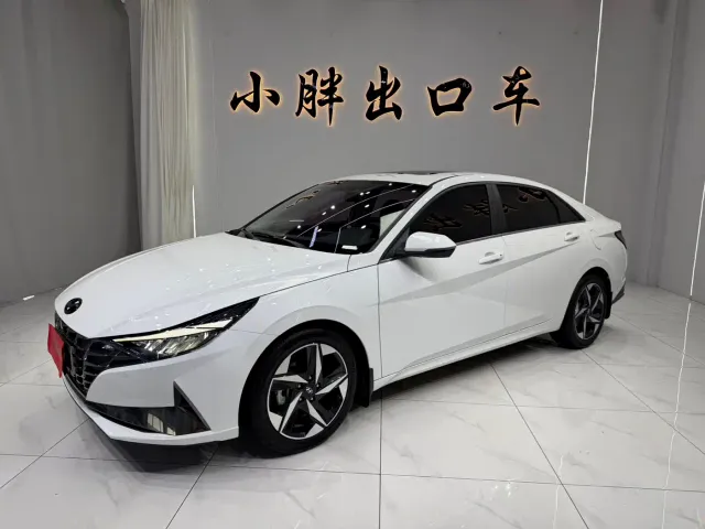 Фотография автомобиля — Hyundai Elantra