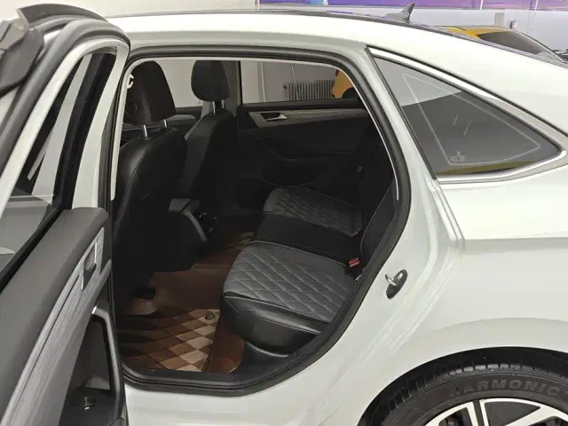 Volkswagen Sagitar — Фото автомобиля 11