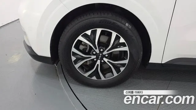 Kia Canival — Фото автомобиля 5