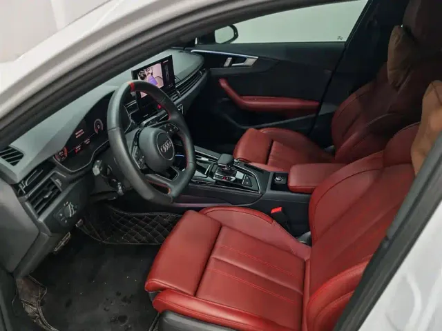 Audi A4L — Фото автомобиля 11