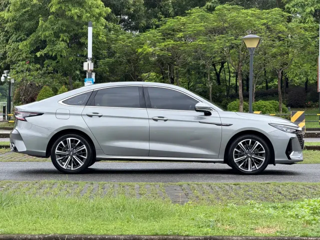 Chery Arrizo 8 — Фото автомобиля 10