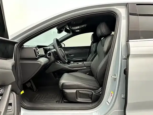 BYD Qin L — Фото автомобиля 12
