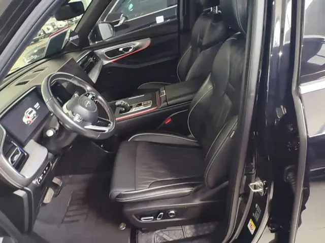 GAC Trumpchi GS8 — Фото автомобиля 14