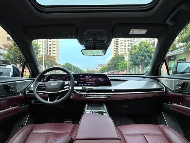 Cadillac XT5 — Фото автомобиля 11