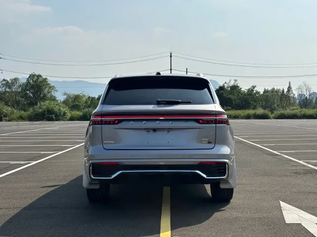 Geely Xingyue L — Фото автомобиля 16