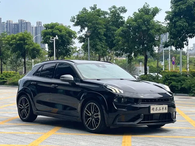 Lynk & Co Lynk & Co 02 Hatchback 2021 2.0TD Halo Driving Control Package Edition — Фото автомобиля 3