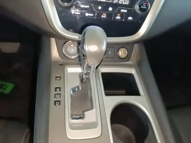 Nissan Murano — Фото автомобиля 9