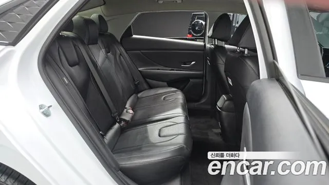 Hyundai Avante CN7 — Фото автомобиля 17