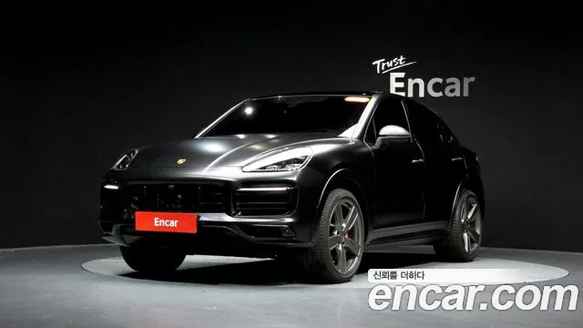 Porsche Cayenne — Фото автомобиля 10